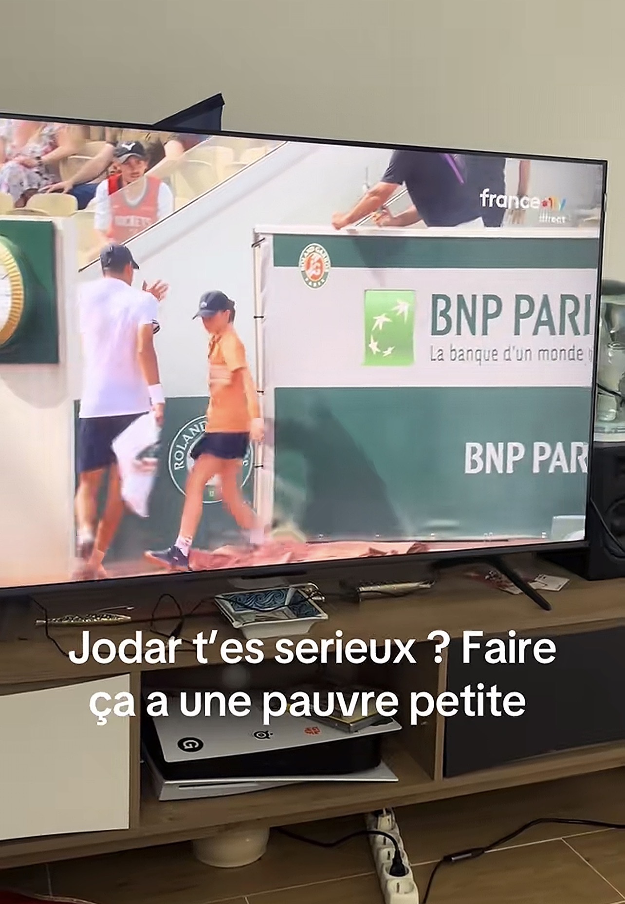 Jodar t&rsquo;es serieux ? Faire ça a une pauvre petite